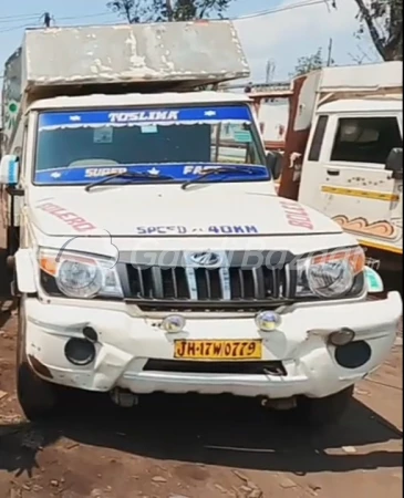 MAHINDRA Bolero Pik-Up