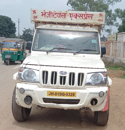 MAHINDRA Bolero Pik-Up