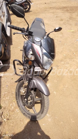 Second hand discount 2 wheeler price