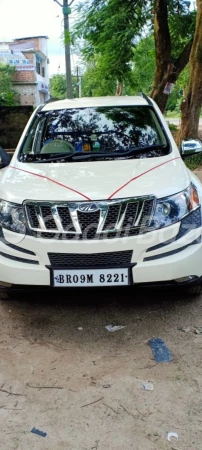 MAHINDRA XUV500 [2011-2015]