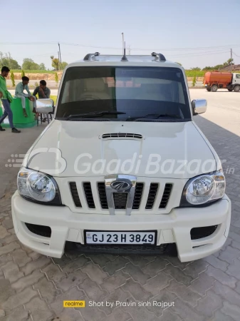 MAHINDRA Scorpio [2006-2009]