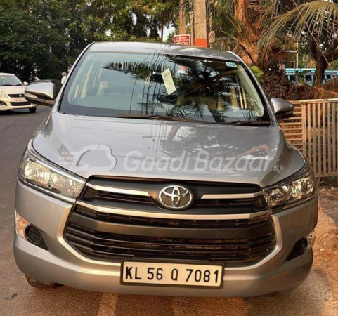 TOYOTA INNOVA CRYSTA