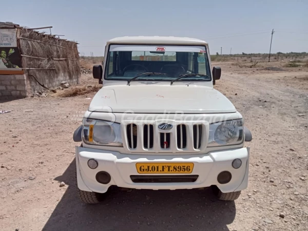 MAHINDRA Bolero Camper