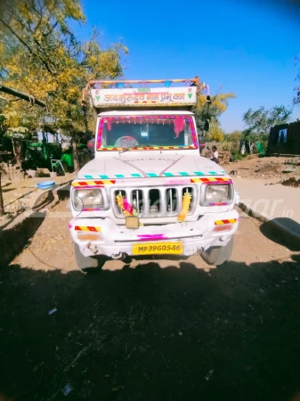 MAHINDRA Bolero Pik-Up