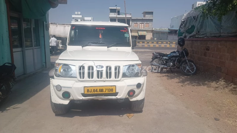 MAHINDRA Bolero Camper