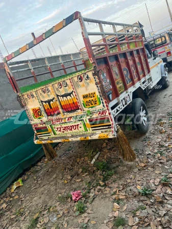 MAHINDRA BOLERO