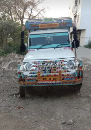 MAHINDRA Bolero Pik-Up