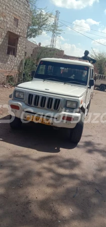 MAHINDRA Bolero Camper