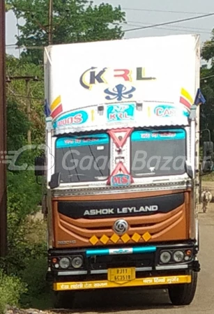 ASHOK LEYLAND 6X2 Haulage 2820