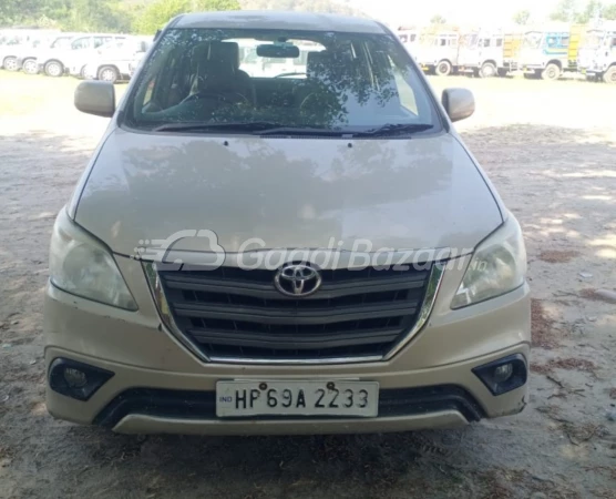 TOYOTA Innova [2015-2016]