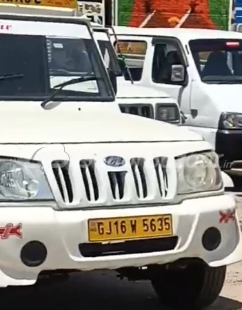 MAHINDRA Bolero Maxitruck Plus