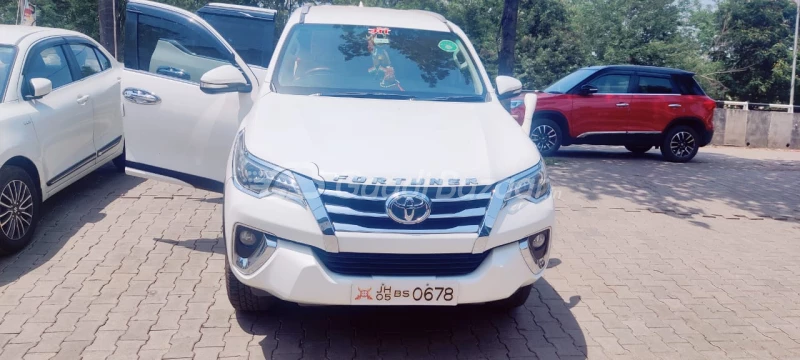 TOYOTA FORTUNER