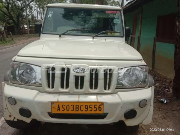 MAHINDRA Bolero Pik-Up