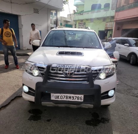 TOYOTA Fortuner [2012-2016]