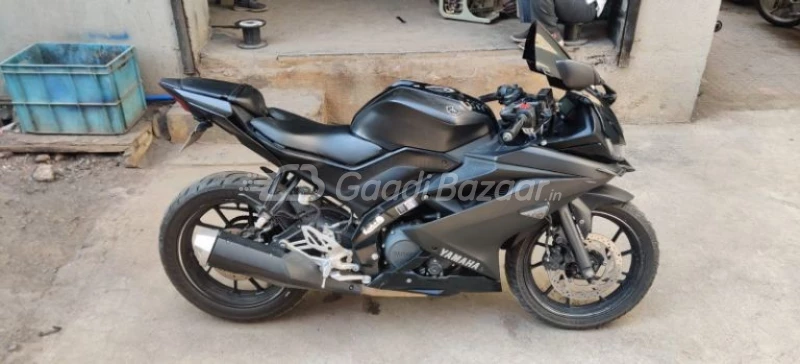 Yamaha yzf r15 v3 deals second hand