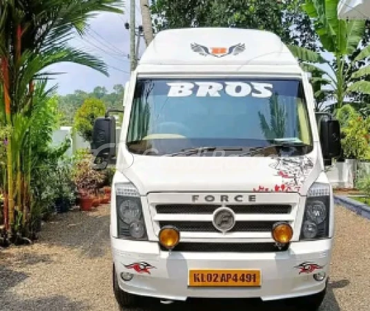 FORCE MOTORS TRAVELLER T1