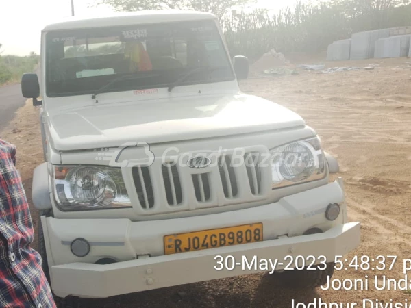 MAHINDRA Bolero Camper