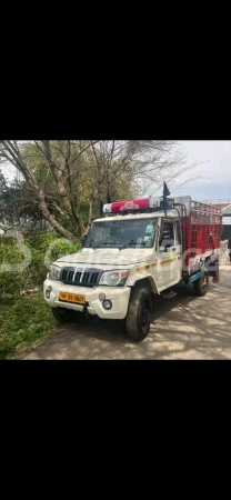 MAHINDRA Bolero Pik-Up