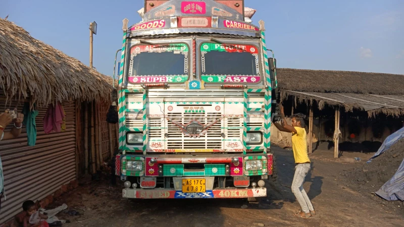 TATA MOTORS LPT 3718