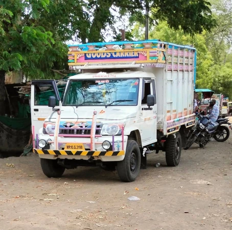 MAHINDRA BIG BOLERO PICK UP