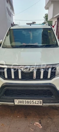 MAHINDRA Bolero Neo