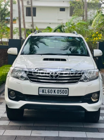 TOYOTA Fortuner [2012-2016]