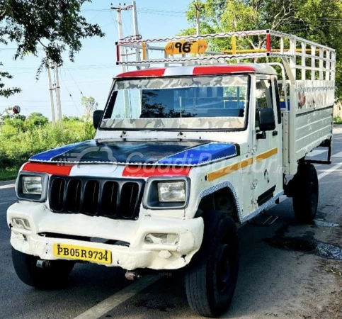 MAHINDRA Bolero Camper