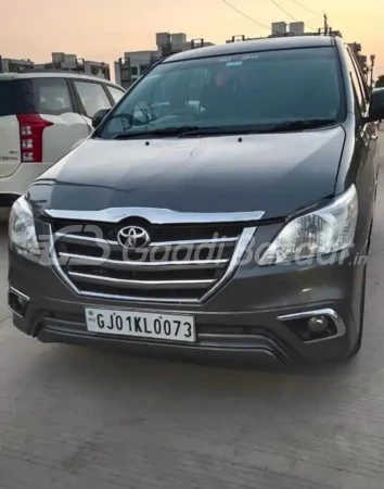 TOYOTA Innova [2009-2012]