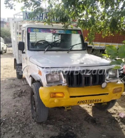 MAHINDRA Bolero Camper