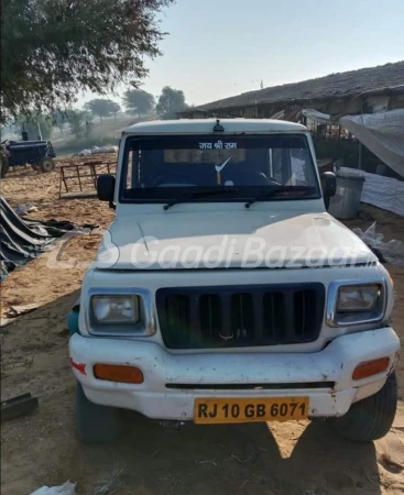 MAHINDRA Bolero Camper