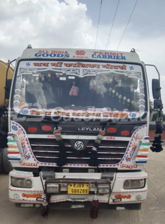 ASHOK LEYLAND 4923