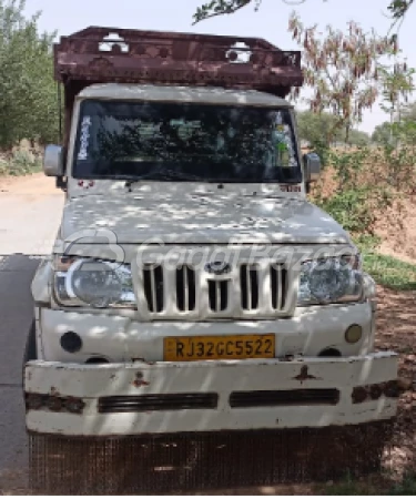 MAHINDRA Bolero Pik-Up