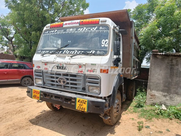 TATA MOTORS LPK 2523