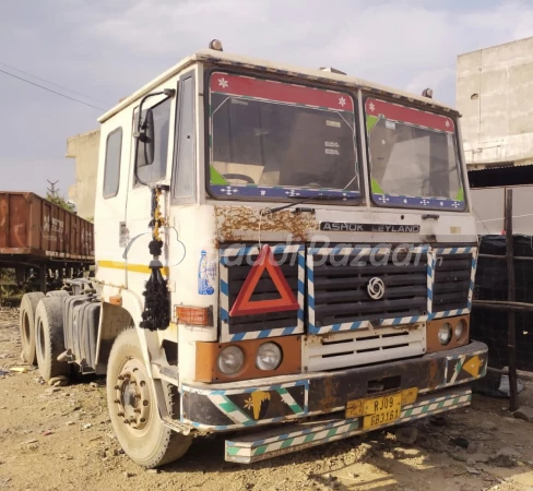 ASHOK LEYLAND 4923