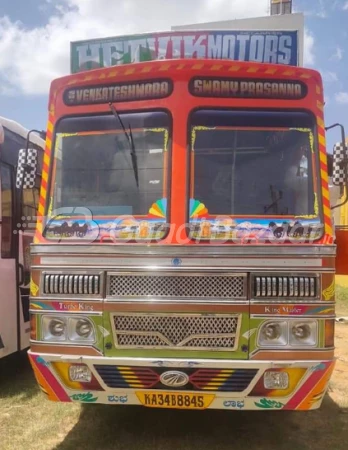 MAHINDRA Blazo 37