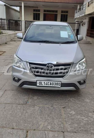 TOYOTA Innova [2012-2013]