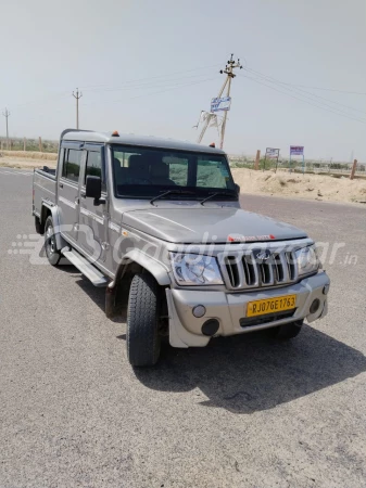 MAHINDRA Bolero Camper