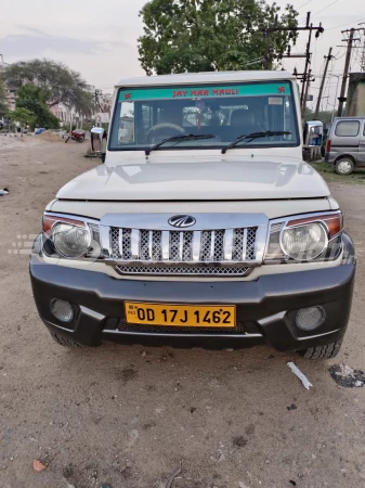 MAHINDRA Bolero Power+