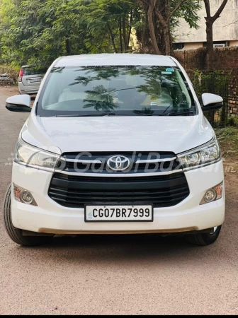 TOYOTA INNOVA CRYSTA