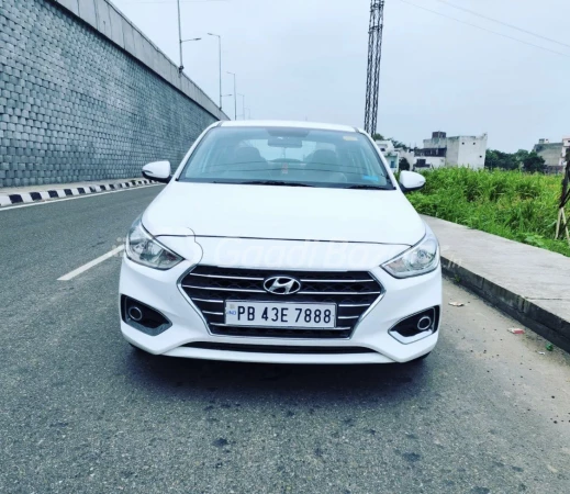 HYUNDAI VERNA