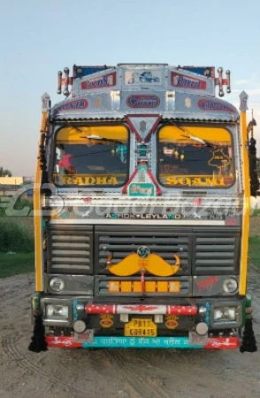 ASHOK LEYLAND 3718