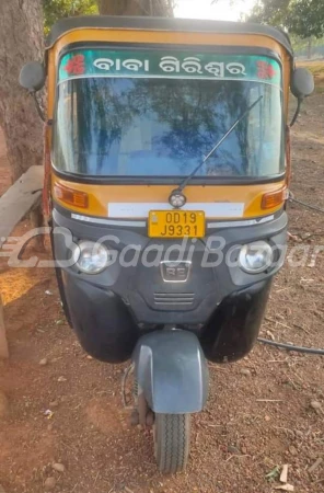 Bajaj RE Compact 4S