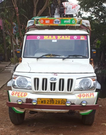 MAHINDRA Bolero Pik-Up