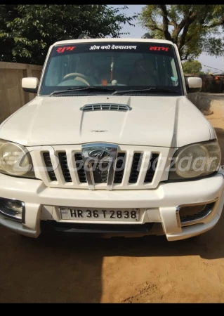 MAHINDRA Scorpio [2009-2014]