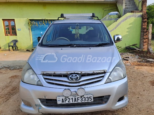 TOYOTA Innova [2009-2012]