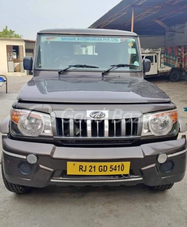 MAHINDRA Bolero Camper