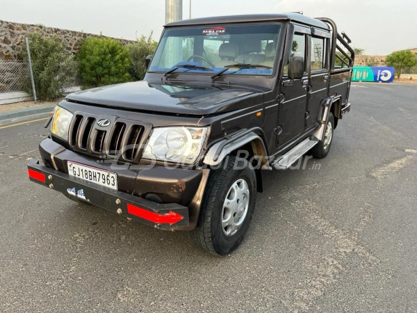 MAHINDRA Bolero Camper