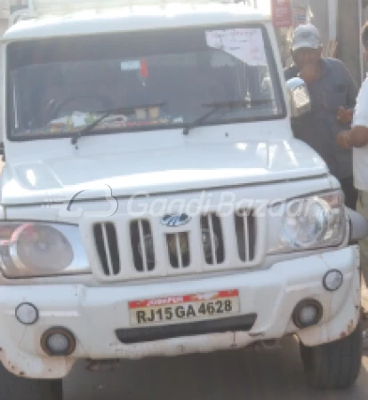 MAHINDRA Bolero Camper