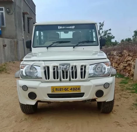 MAHINDRA Bolero Camper