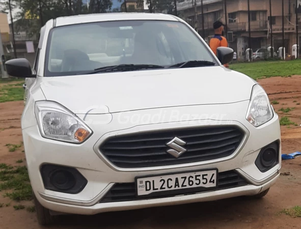 MARUTI SUZUKI Dzire